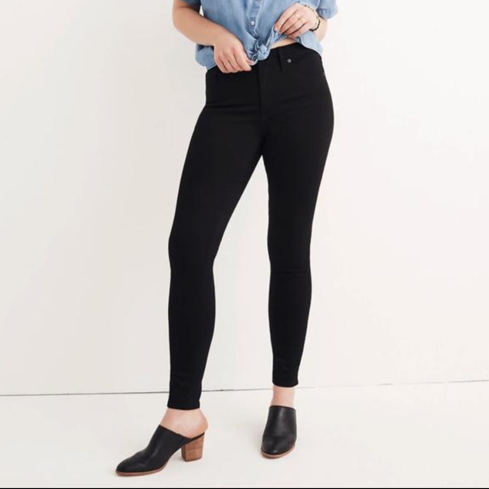 Madewell 9" High-Rise Skinny Jeans in Black 25